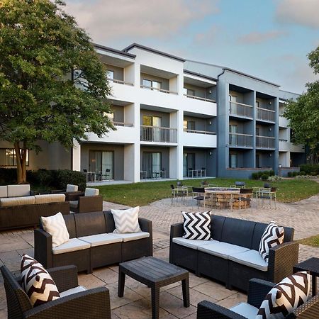 Courtyard By Marriott Fairfax Fair Oaks Hotel Exterior foto